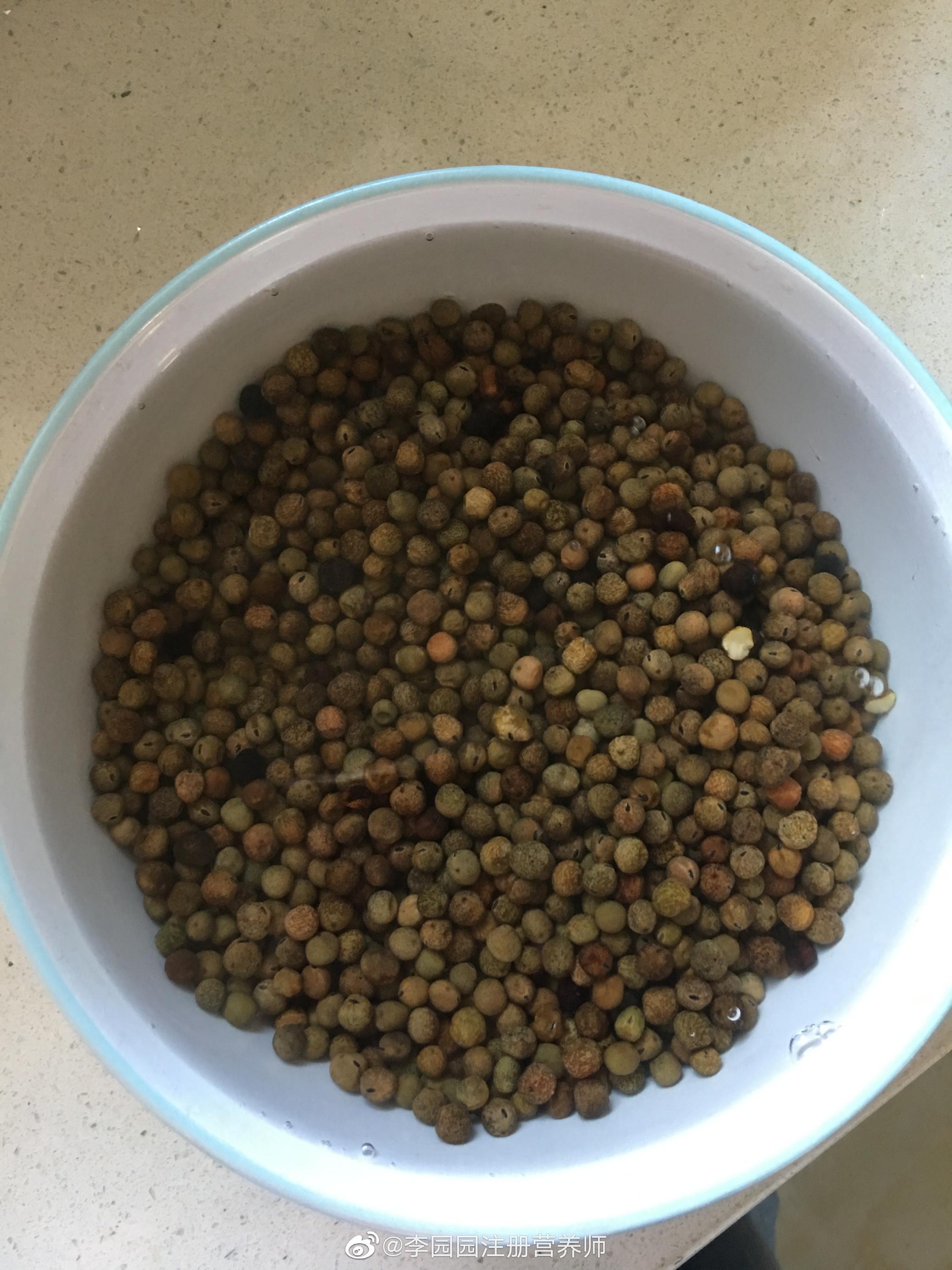 不是去兰州的时候特别喜欢吃那个灰豆子嘛也叫麻豌豆