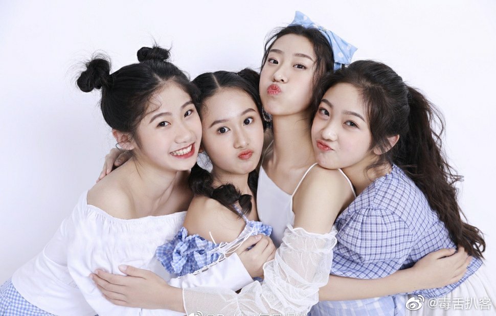 闪电少女新女团出道,据说全部都是06后,最小的才11岁