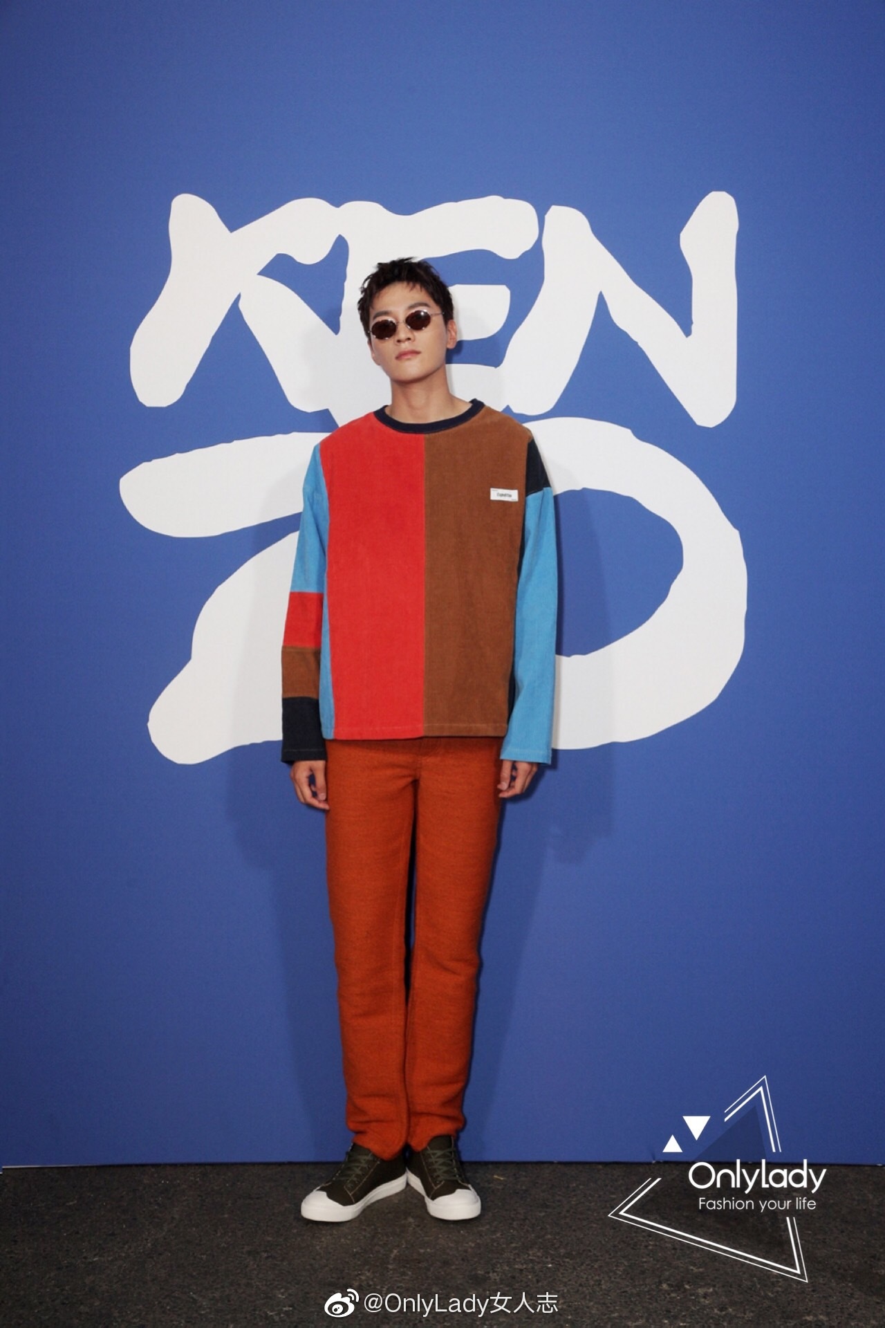 新生代演员@金泽garvey 一身@kenzo 撞色休闲穿搭现身 kenzo春夏男装
