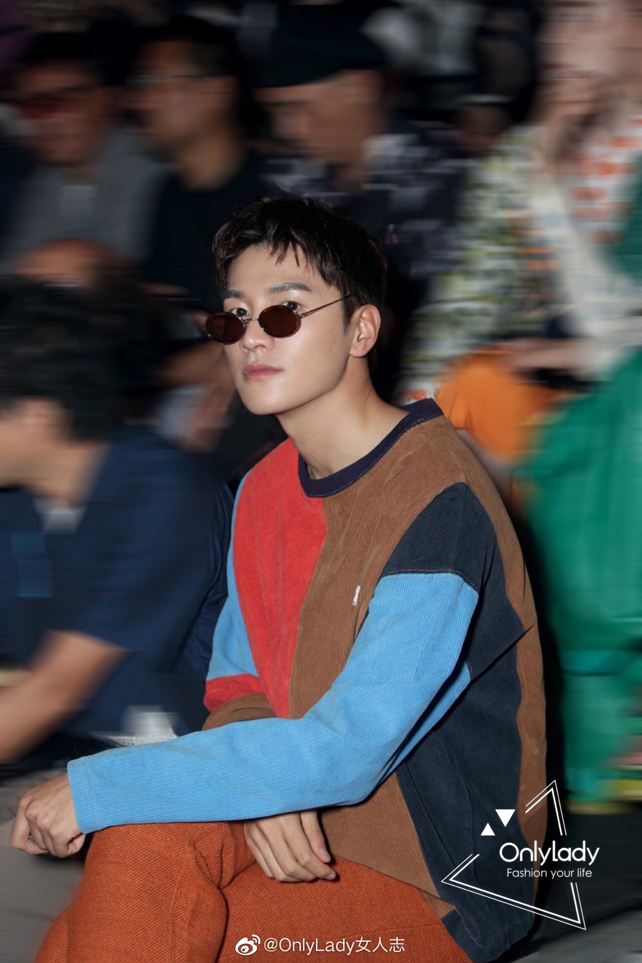 新生代演员@金泽garvey 一身@kenzo 撞色休闲穿搭现身 kenzo春夏男装