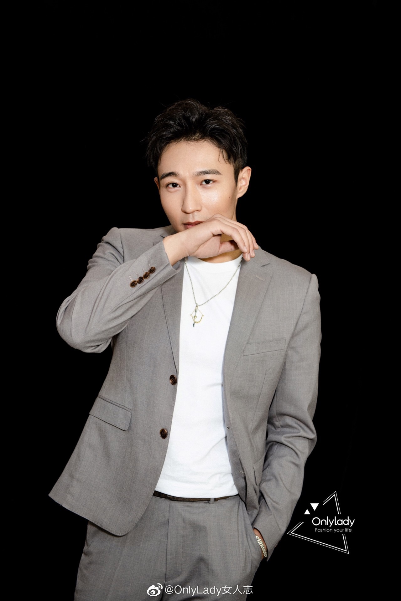 近日演员王森w以中国最美村宴风味大使的身份现身山西