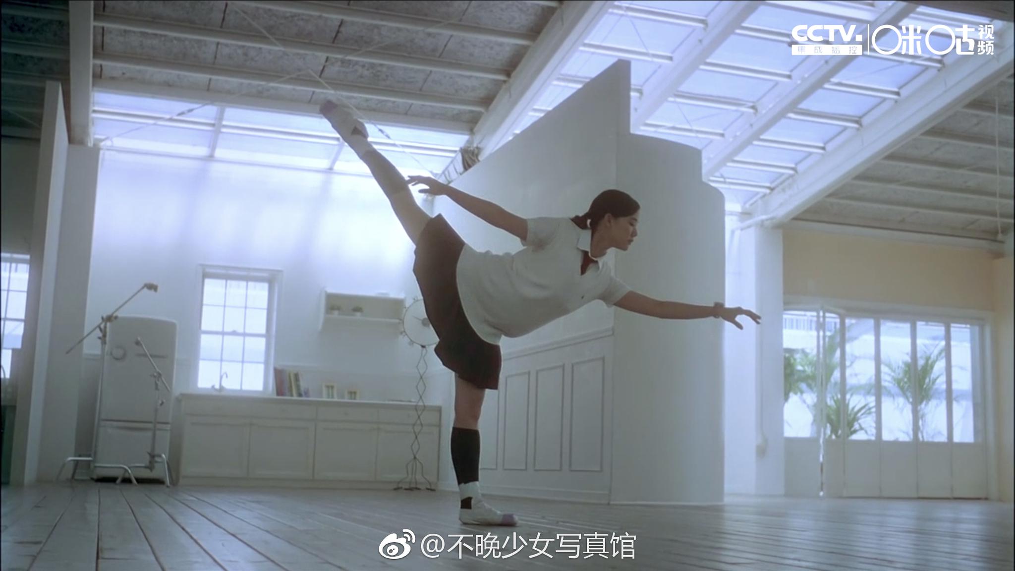 50%的相像 和兜转打闹间的默契.