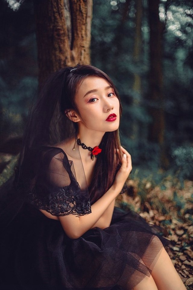 妖艳红唇黑色头纱超气质模特堕落天使cos写真集