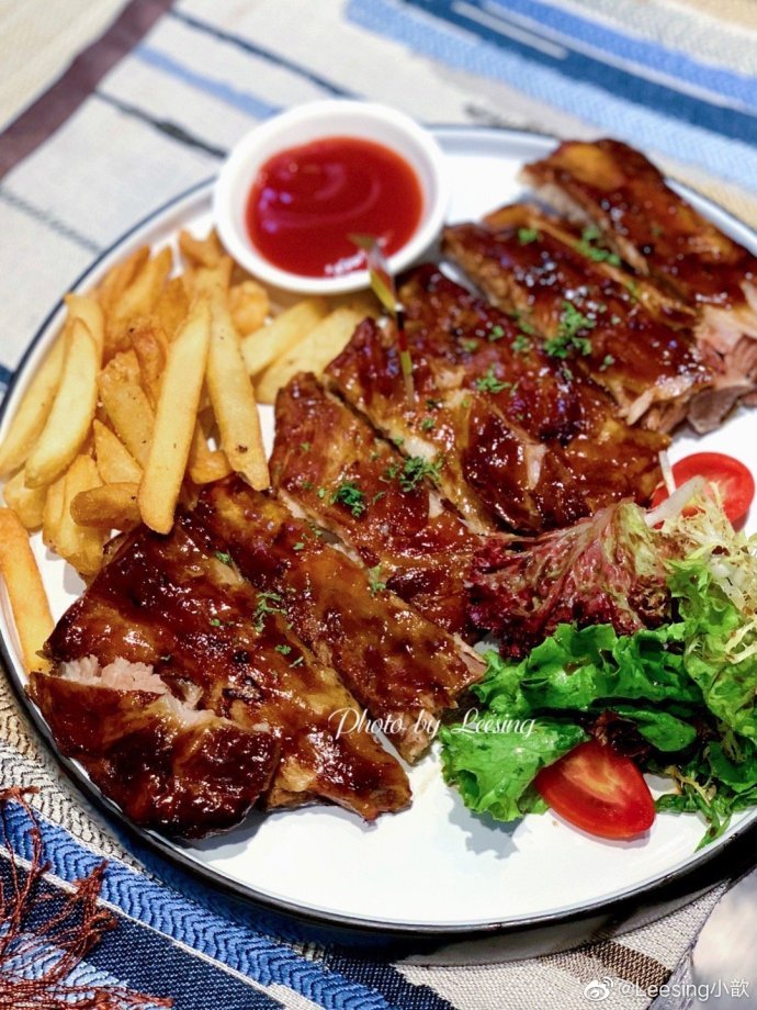 厦门西餐来自@leesing小歆 投稿又见马甲m8德餐厅,主做德国菜,自带