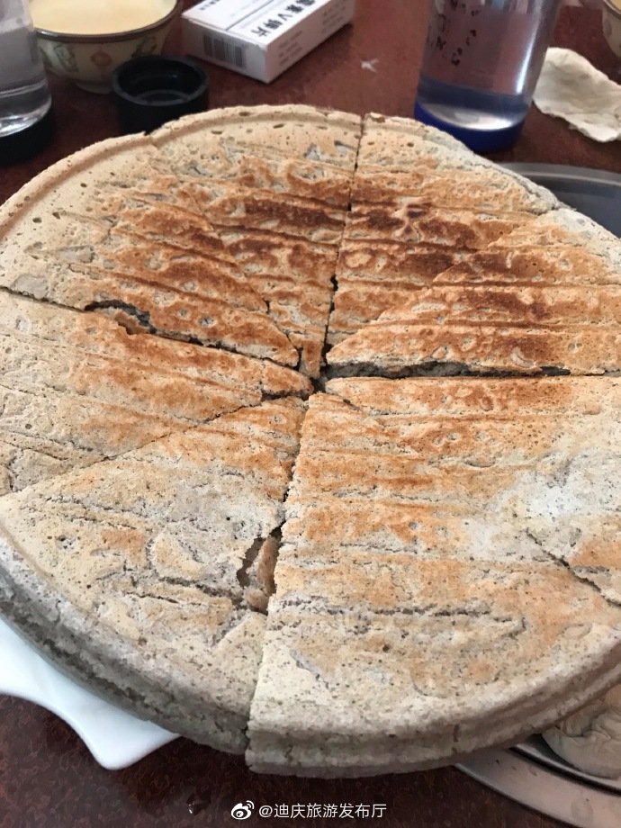 牦牛肉火锅牛肉饼酥油茶青稞饼奶渣丸子糌粑