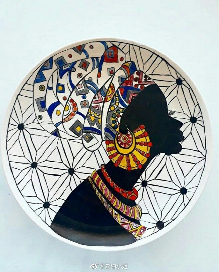 精致的瓷盘装饰画