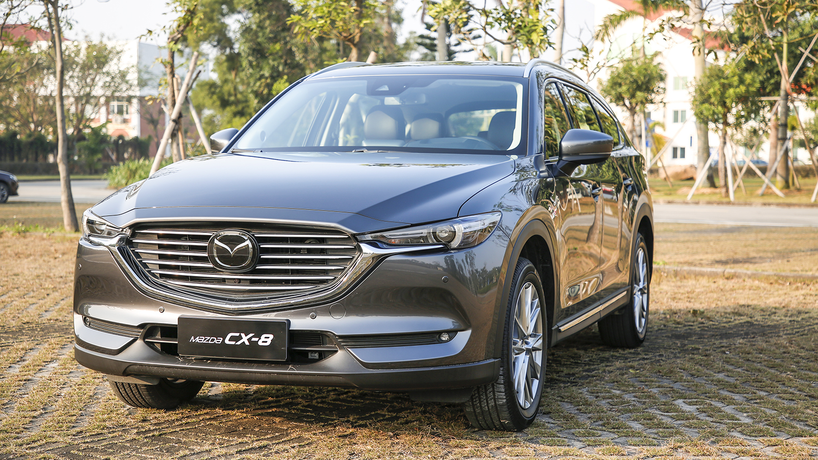 不用怀疑,它就是最运动的大7座suv!试全新马自达cx-8!