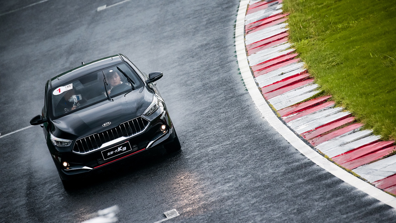 钟意她！2019年「萝卜报告」各位老湿心目中的年度车！