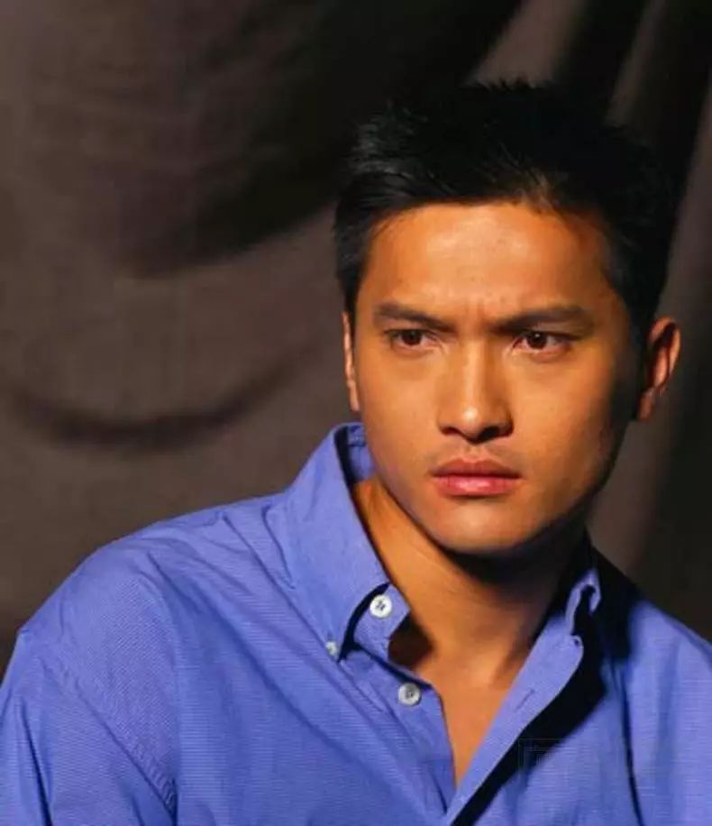 经典许文强,人气反派许文彪,昔日男神今51岁成邋遢大叔