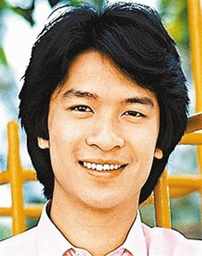 事业巅峰期跳楼身亡,死因成谜|中环|钟保罗|三太子_新浪新闻