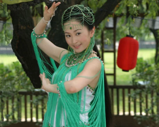 邵桐|杨蕊|欢天喜地七仙女_新浪新闻