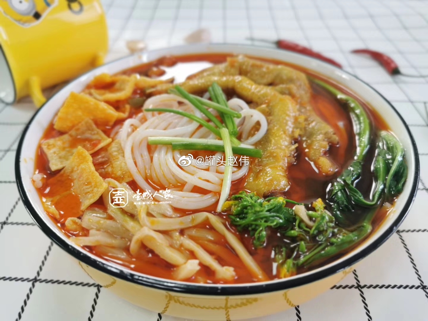 不瞒你说 是美食先动的手 它先诱惑我的 真不怪我 不瞒你说 是美食先动的手 它先诱惑我的 真不怪我