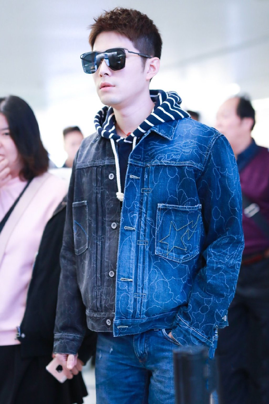 陈学冬短发造型清爽又帅气,行走在画报中的小哥哥