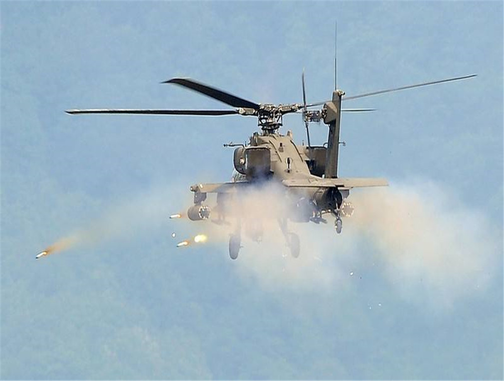 美阿帕奇飞抵伊朗边境,发射数十枚导弹,9人当场毙命