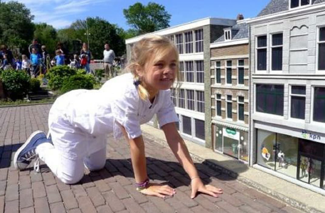 全球最"小"城市,人人都能当巨人,网友:童年梦想实现了!