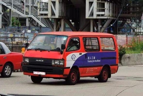 香港的用车文化这些街头的老面包车它们见证了一个时代
