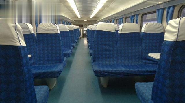 火车也有双层,观光舒适两不误,坐过一次便不曾忘记|火车|观光|车厢