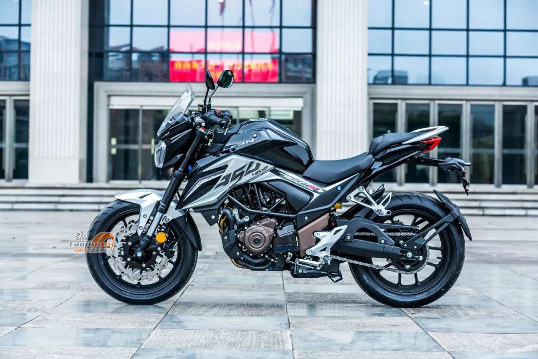 力帆纯种拉力车kpt500亮相国产大野驴还有双缸350cc运动街车