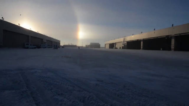 英国人炫耀F35B上新航母训练战机都是借来的