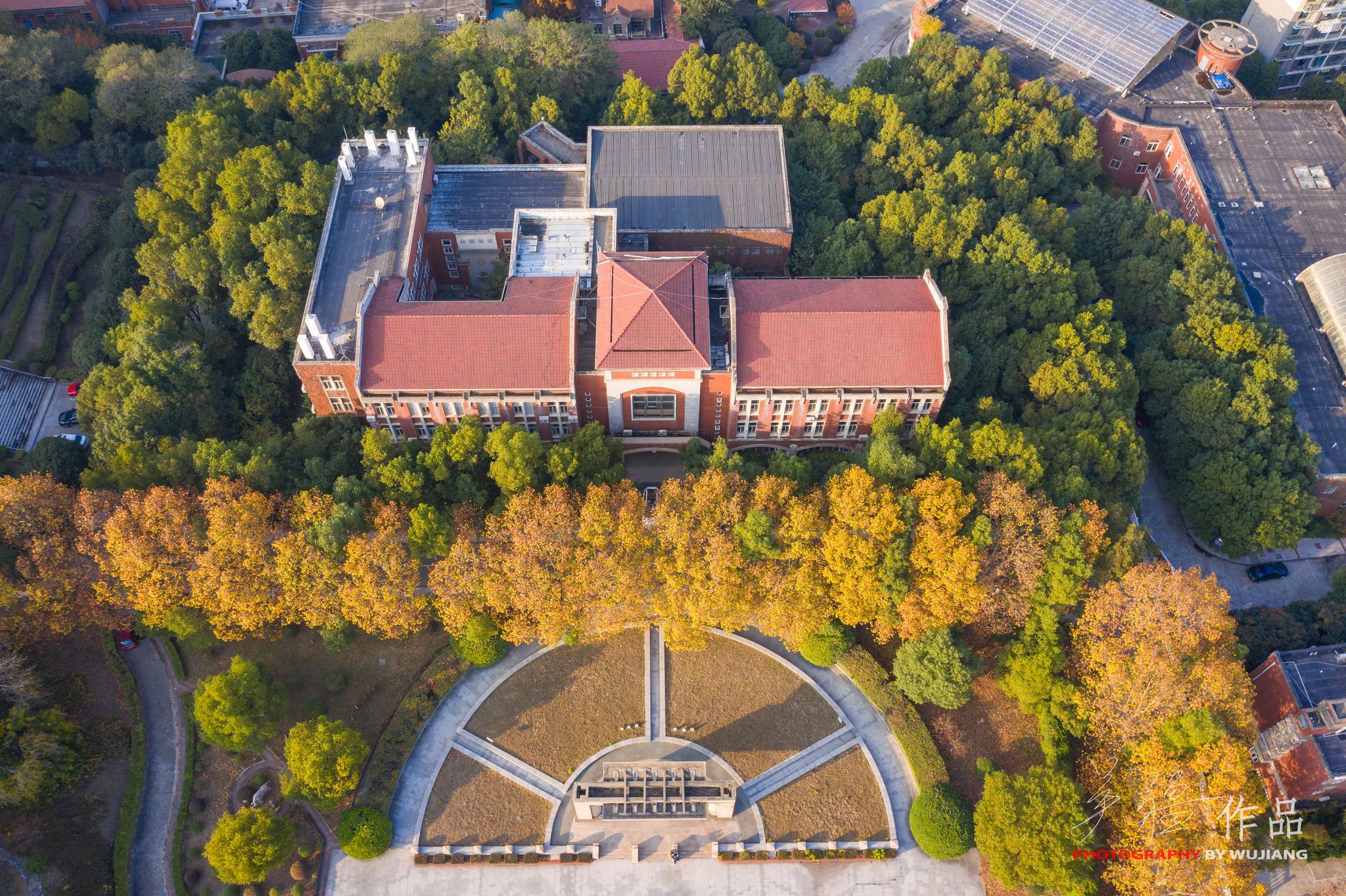 航拍三江,初冬的校园绝美@三江学院 @江苏教育发布 @江苏校园事_高清