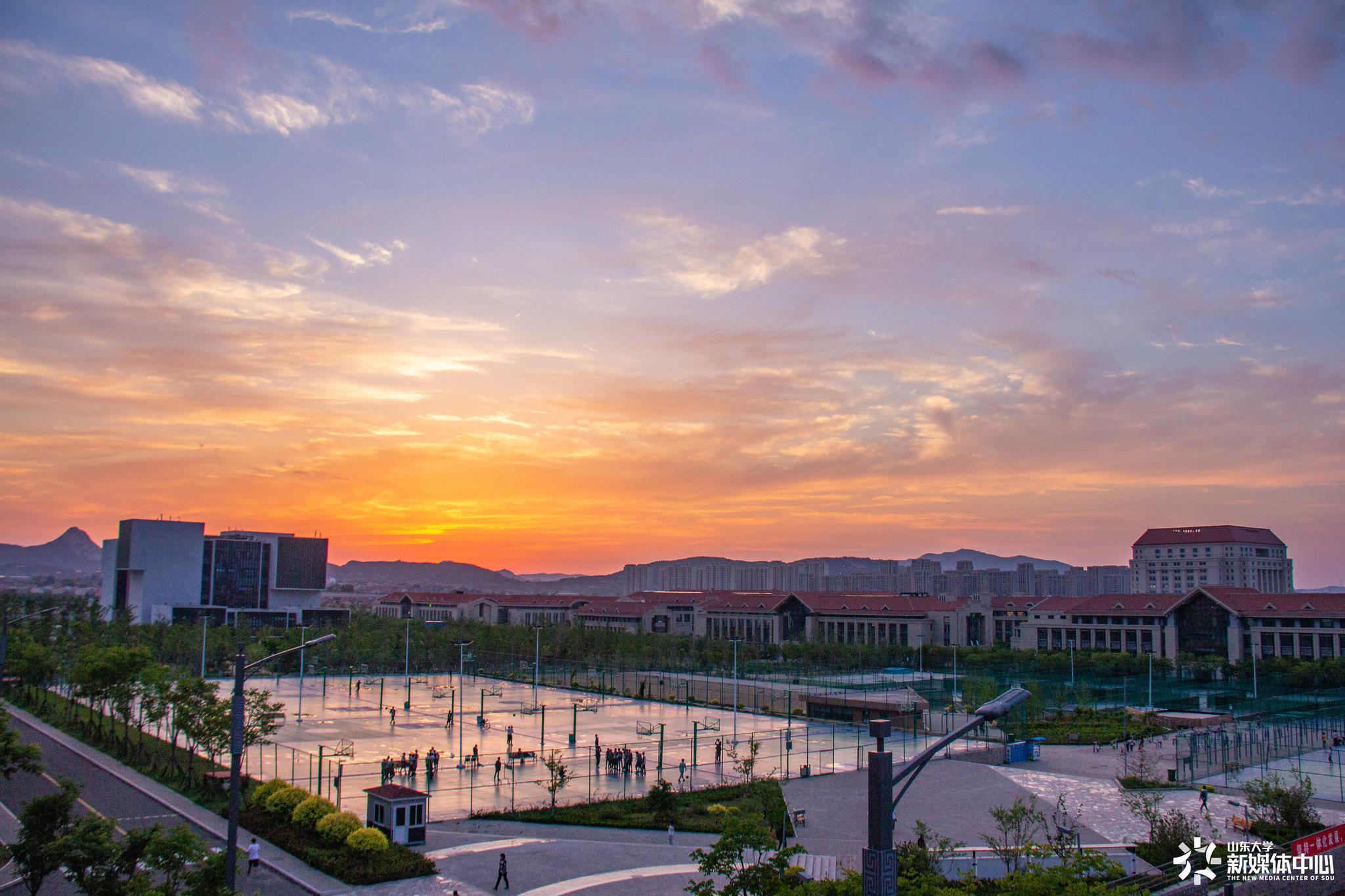 "一抹晚霞飞" |山东大学青岛校区