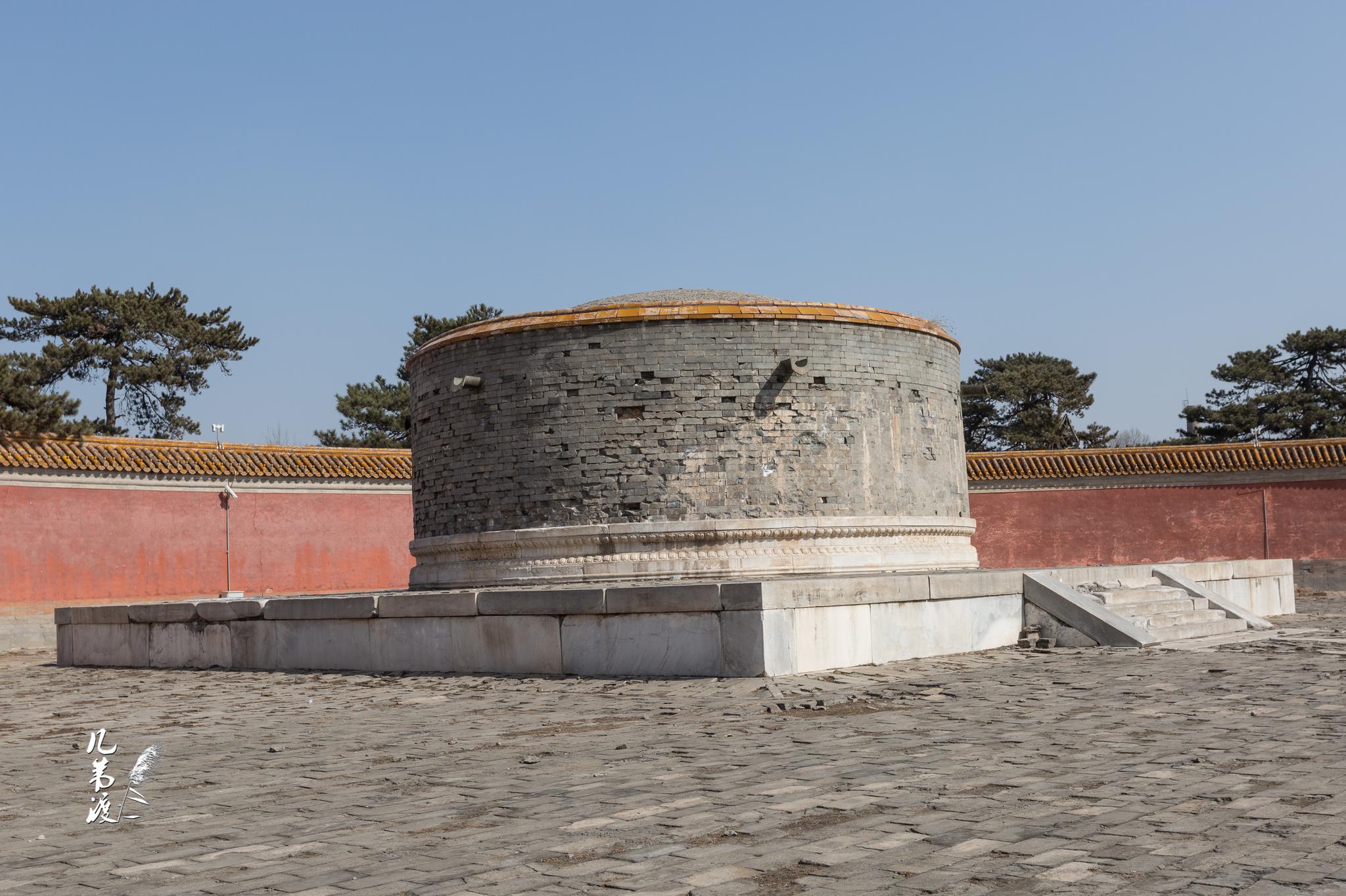 嘉庆帝孝和睿皇后的陵墓