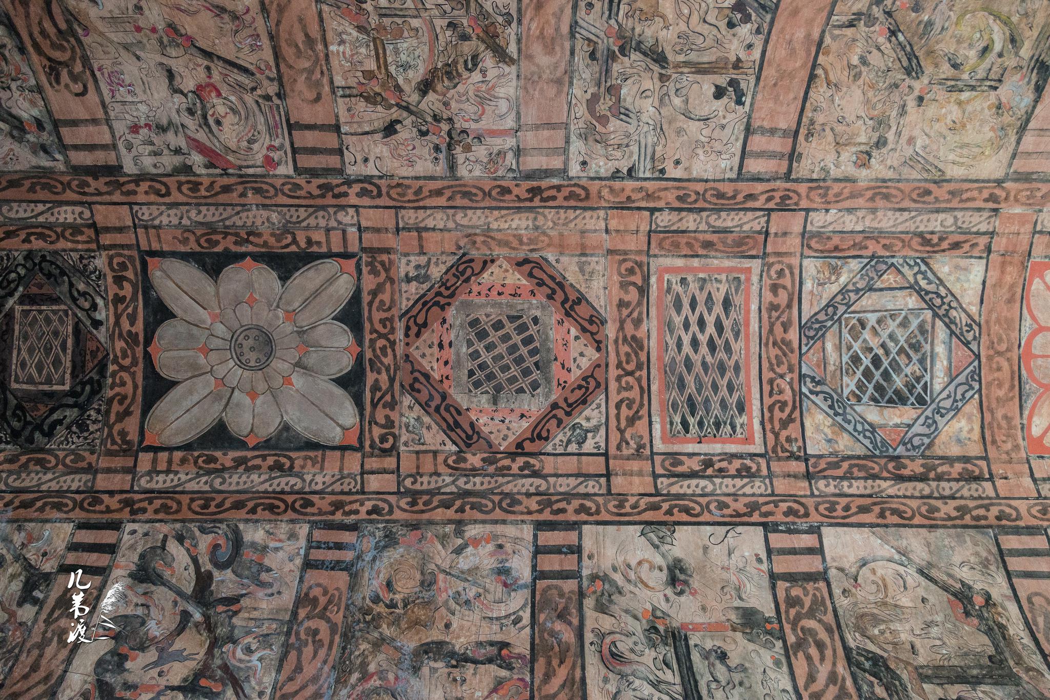 打虎亭汉墓三20168拍摄二号墓东墓的等比例复制墓中的壁画