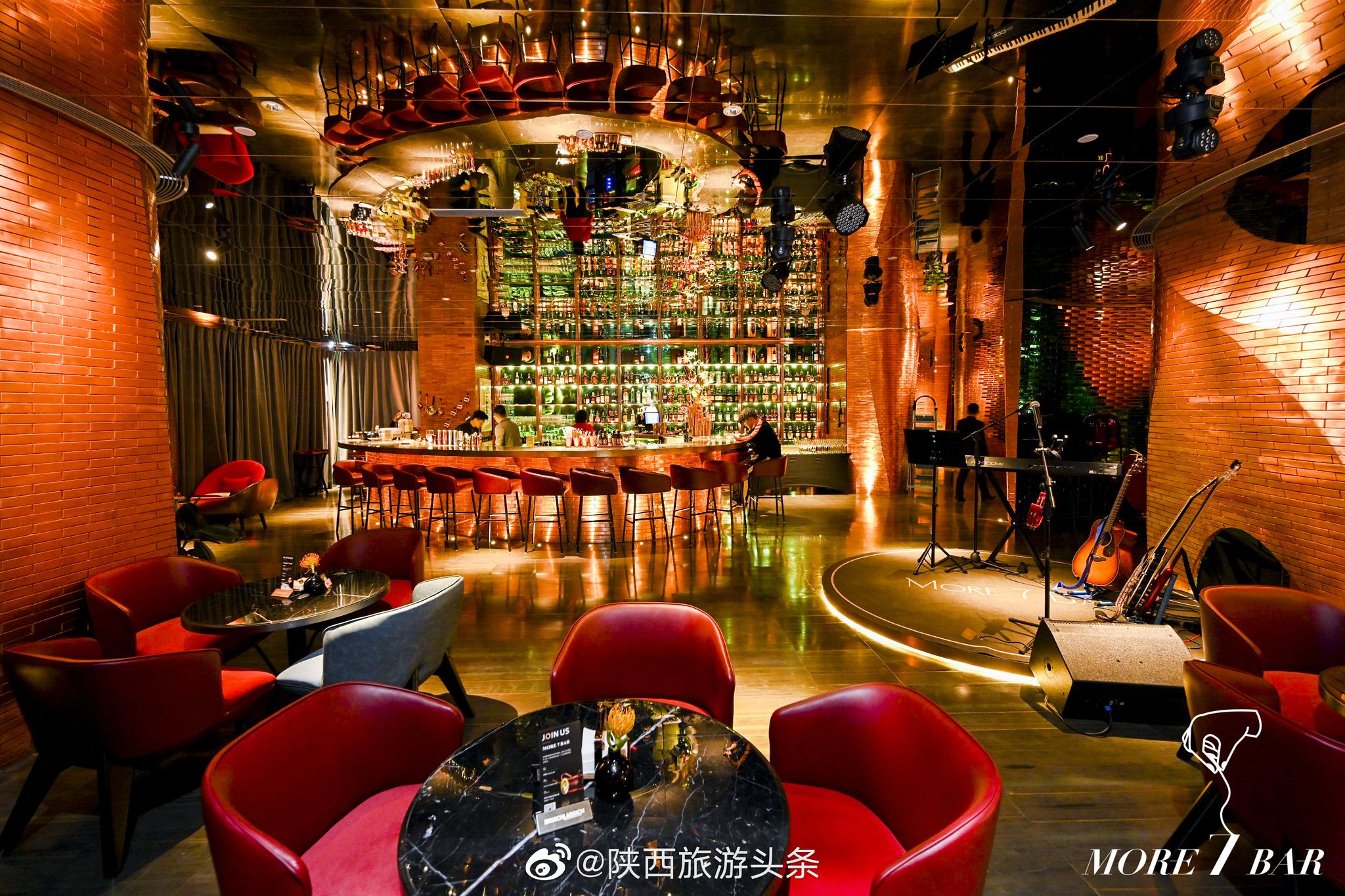 位于西大街311号琳凯诺酒店more 7 bar酒吧昨晚揭开神秘面纱