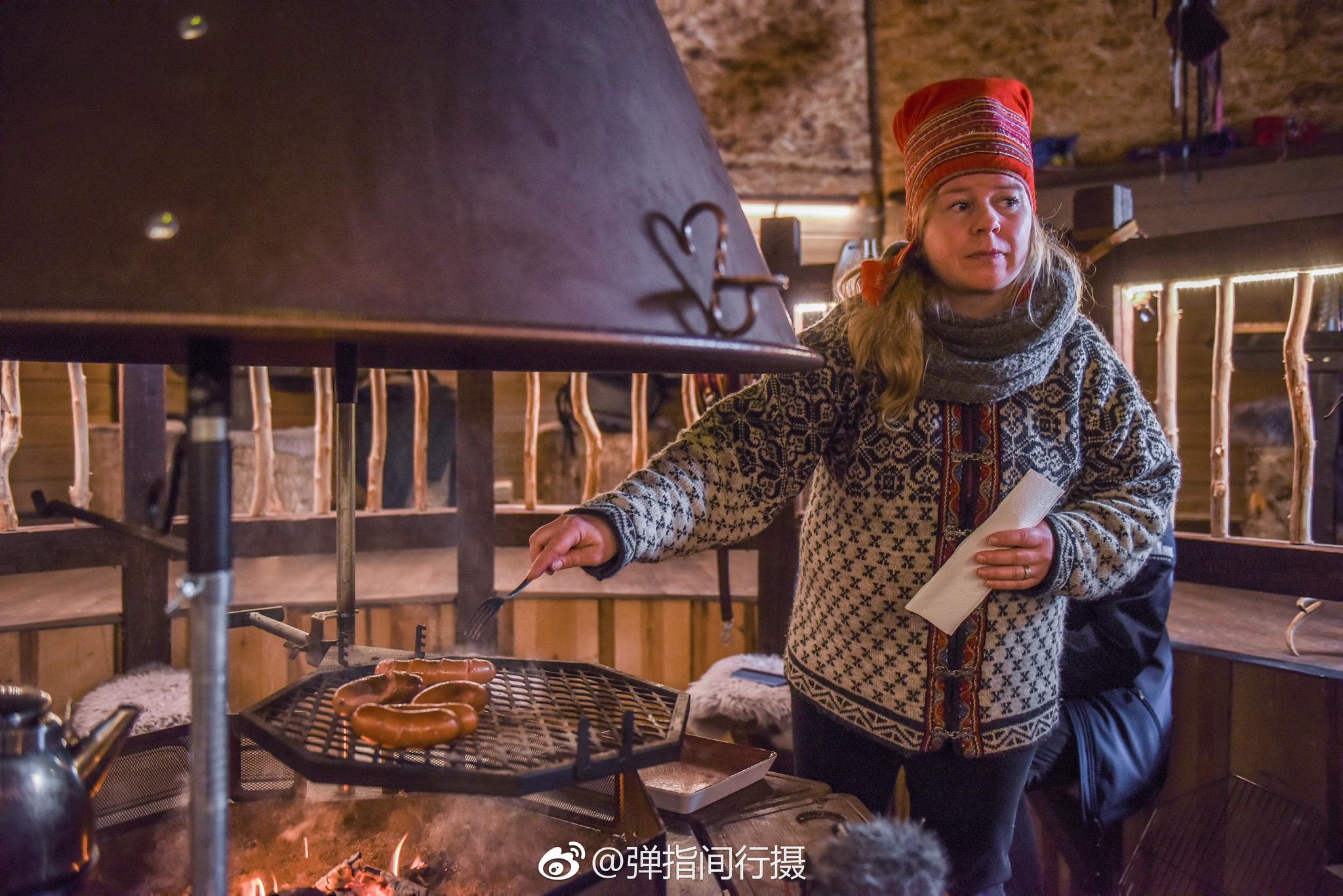 拉普兰芬兰语意为"拉普人的土地",拉普兰人也称为"萨米人"