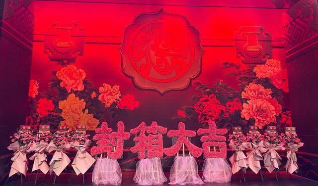 封箱之后,便不再演戏,将各种演出用具整理归箱,贴上"封箱大吉"的封条