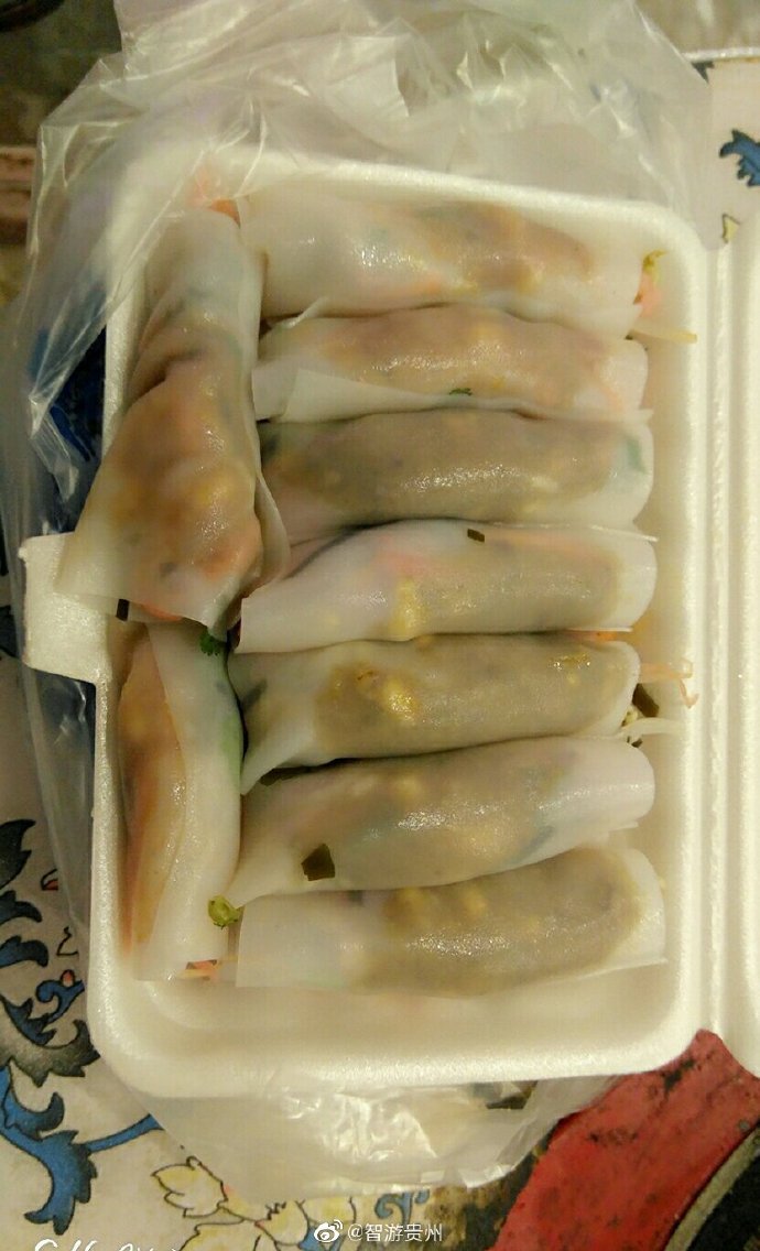 到贵州安顺不吃小裹卷的吃货不是好吃货