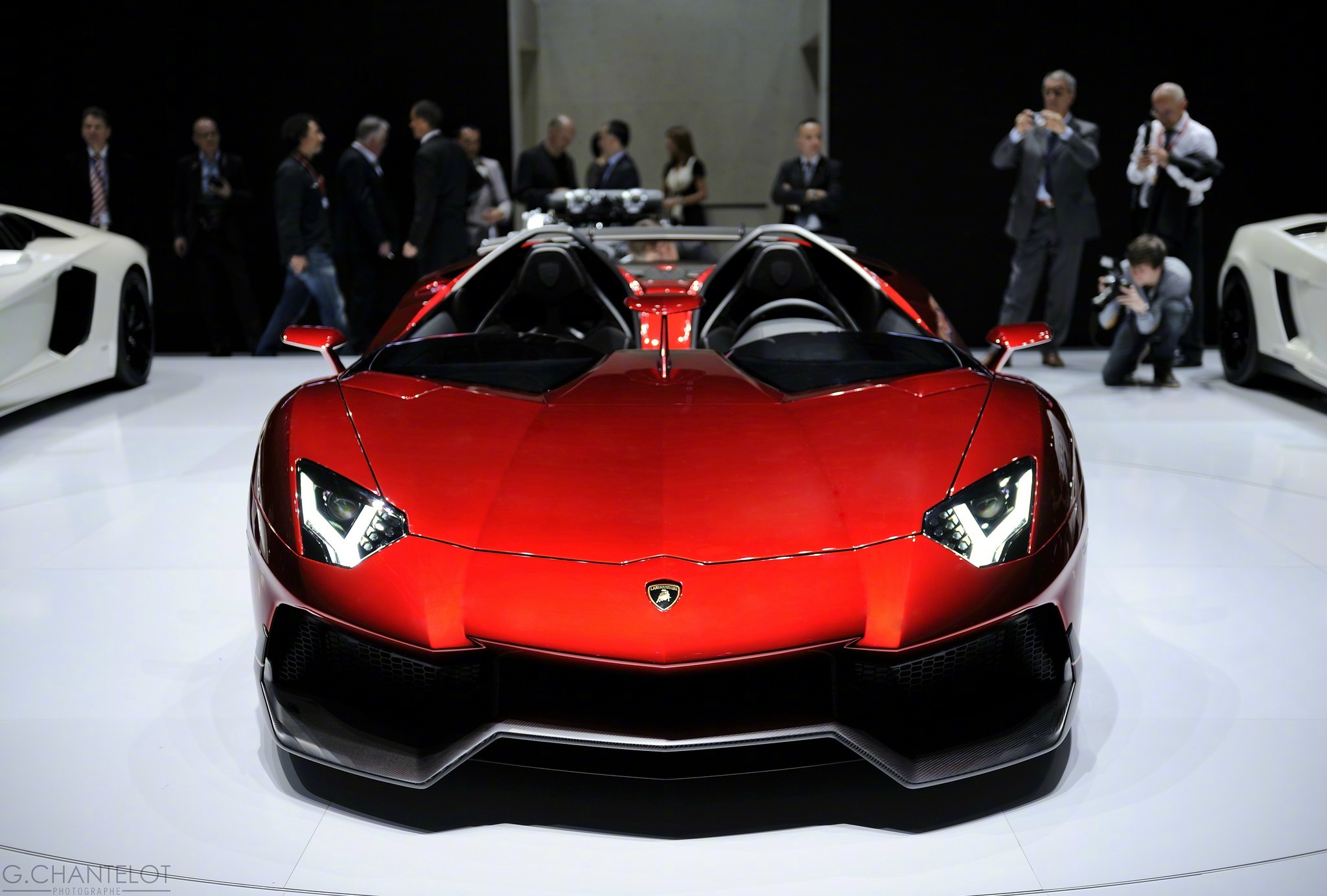 兰博基尼aventadorj基于aventadorlp700打造而来搭载6