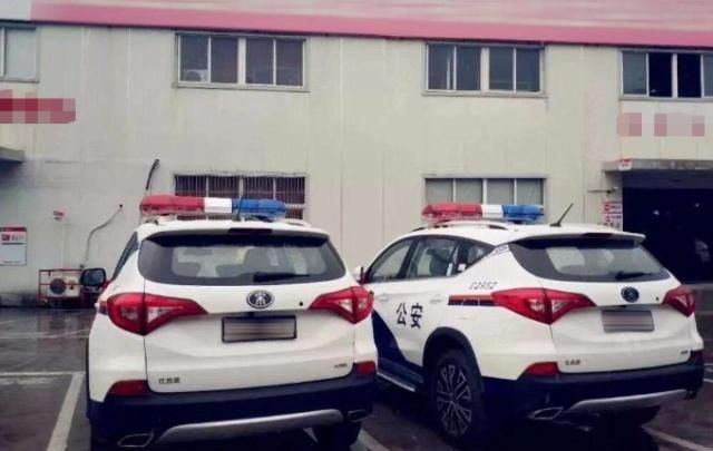 比亚迪唐亮相警局,为国内警车换新貌,网友:真为国产车骄傲
