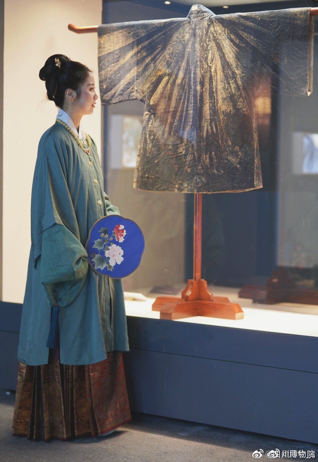 物·色——明代女子的生活艺术最雅"大明风" 四川地区明代出土文物