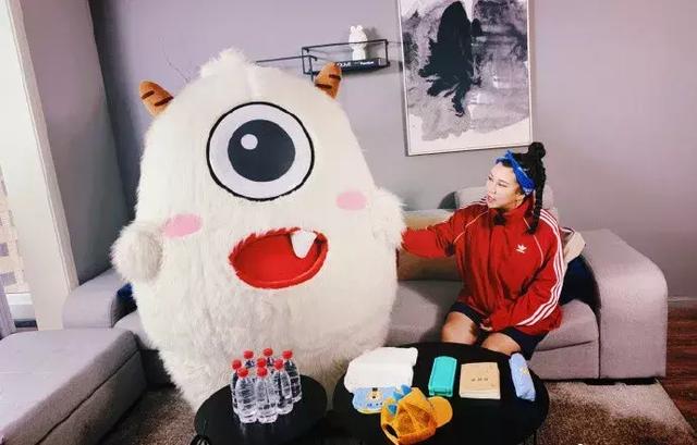 能让嘉宾一秒拾起童心的综艺,就服《人偶总动员》!