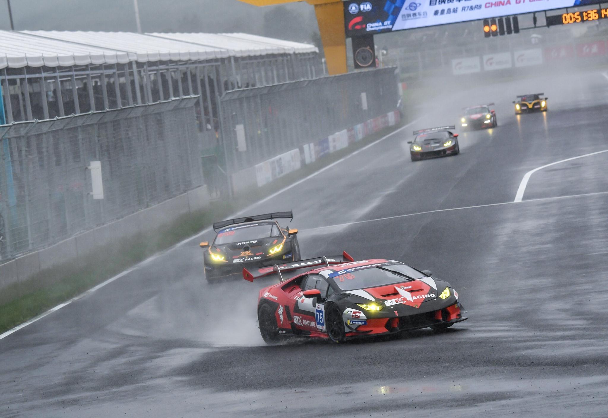 China Gt R8 雨天获得gtc组亚军 及gtc 组亚军