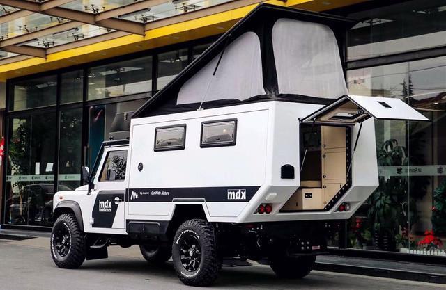 路虎"越野房车"亮相,车顶可升起,车内睡4人,配2.2升发动机!