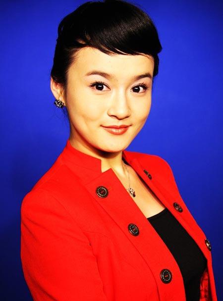 她曾是央视主持,与拳王相识5天就恋爱,被分手23次,今身家千万