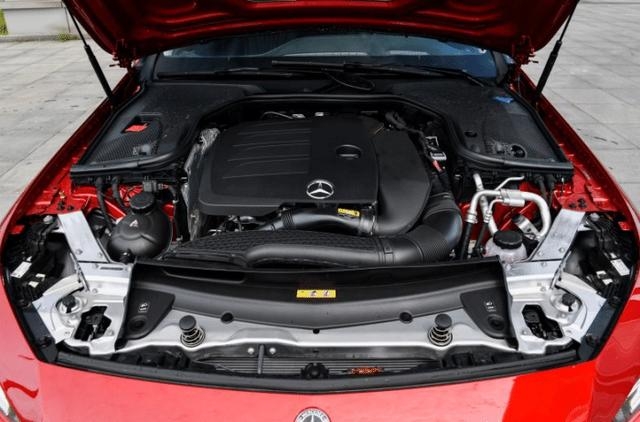 奔驰女车主66万的CLS300型运动轿车是一台怎