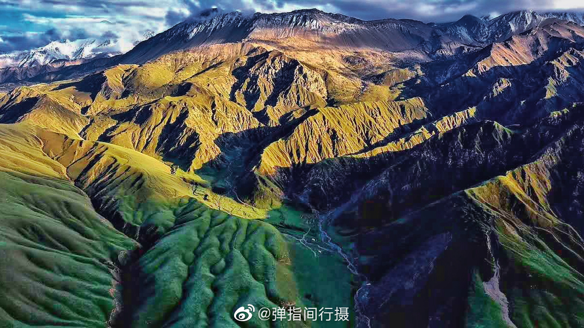 连接新疆和田地区策勒县山区板兰格、喀山、帕卡三个草原的昆仑天路