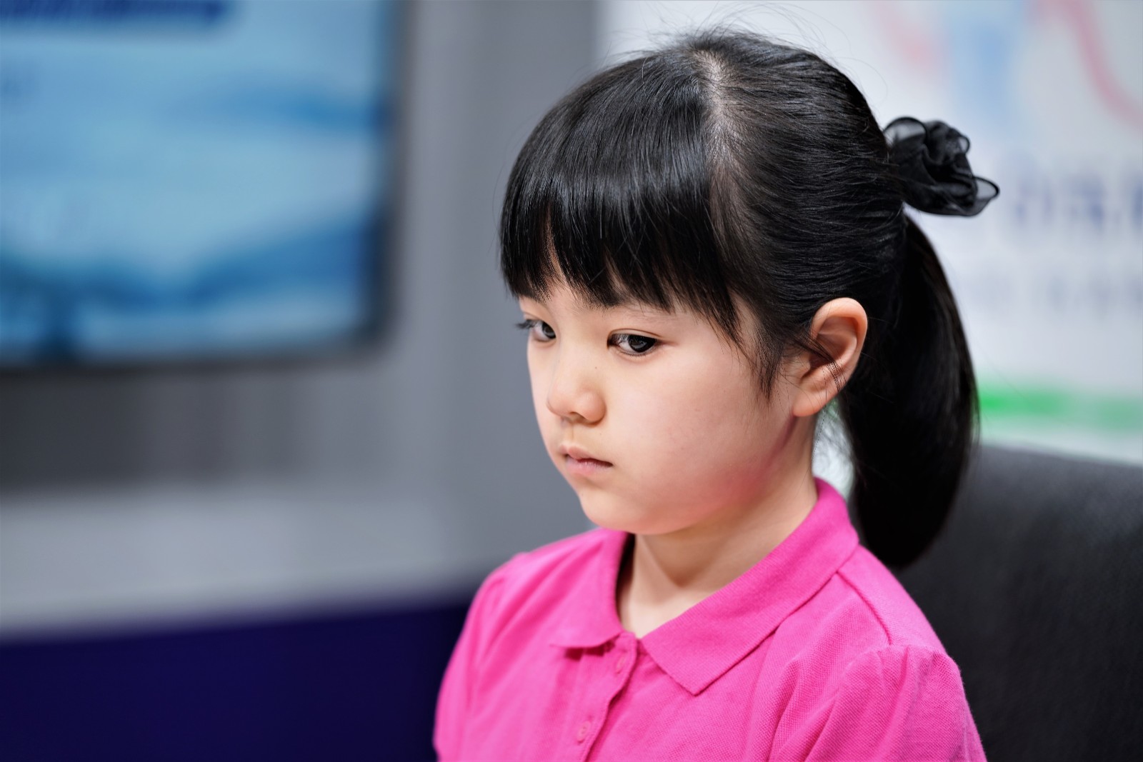 天才少女仲邑堇世界大赛首秀 梦百合首轮负于王晨星