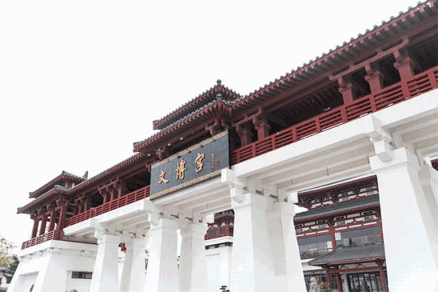 7,文博宫 文谷地址:深圳市龙岗区龙翔大道2188号开放时间:全天开放