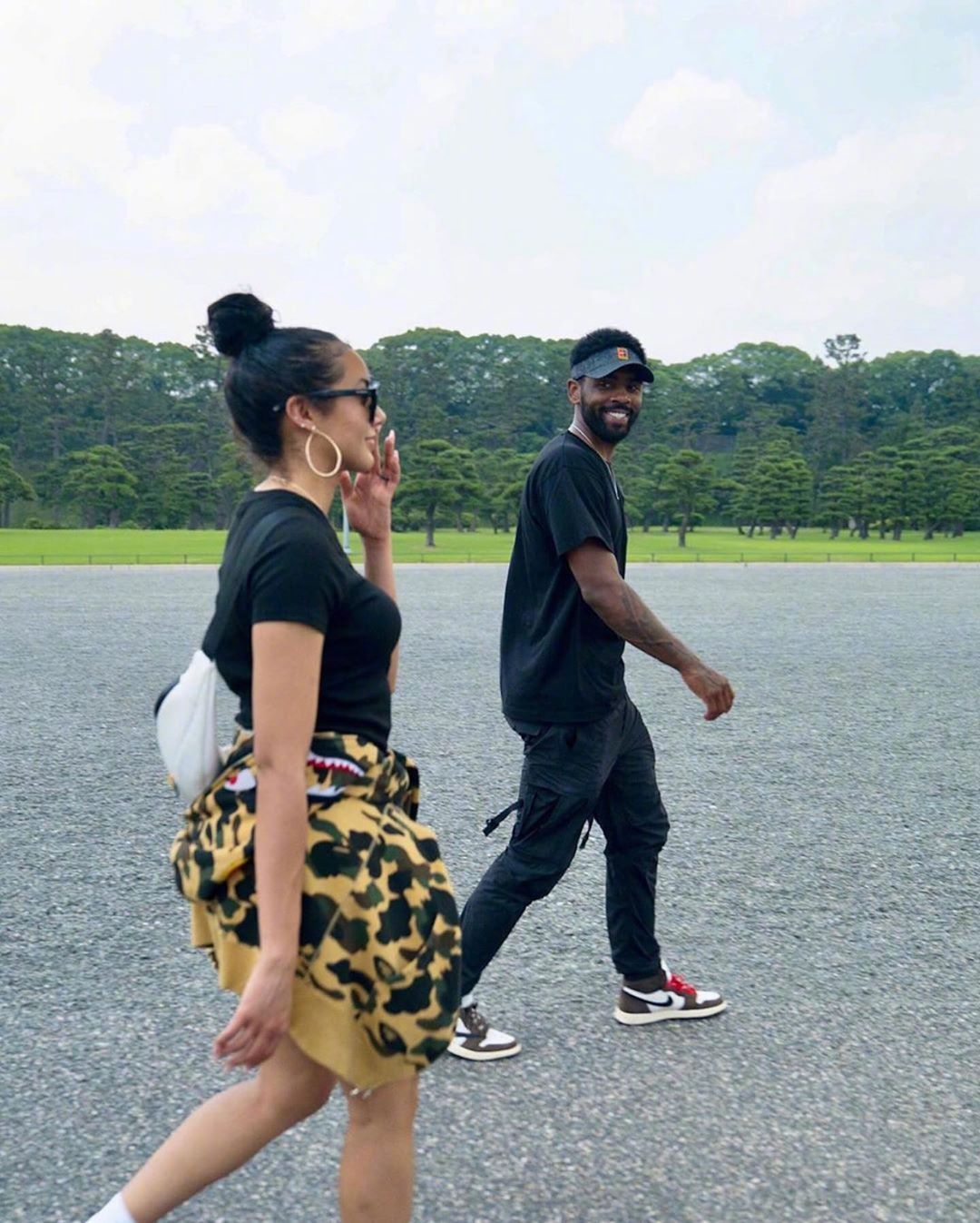 甜蜜蜜欧文和女朋友在日本