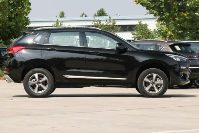 全新19款哈弗h6 coupe到店!比博越大气 169马力配1.5t 双离合