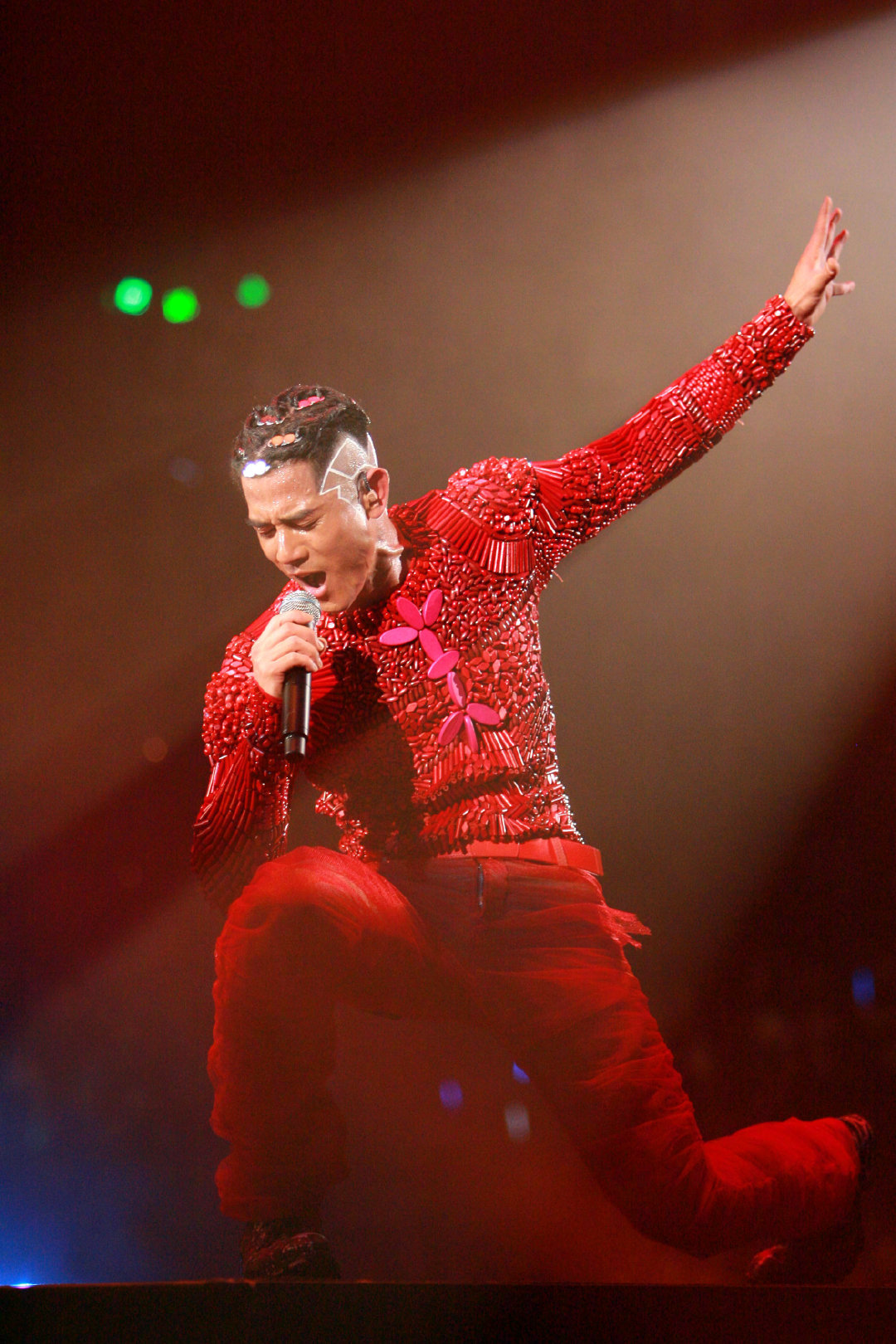 2007年,郭富城《舞林正传》演唱会,湿身造型超经典的