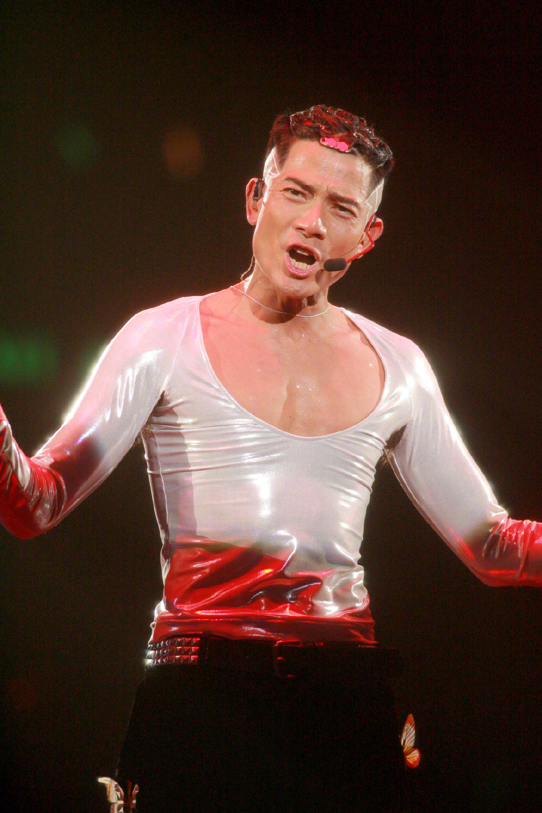 2007年,郭富城《舞林正传》演唱会,湿身造型超经典的