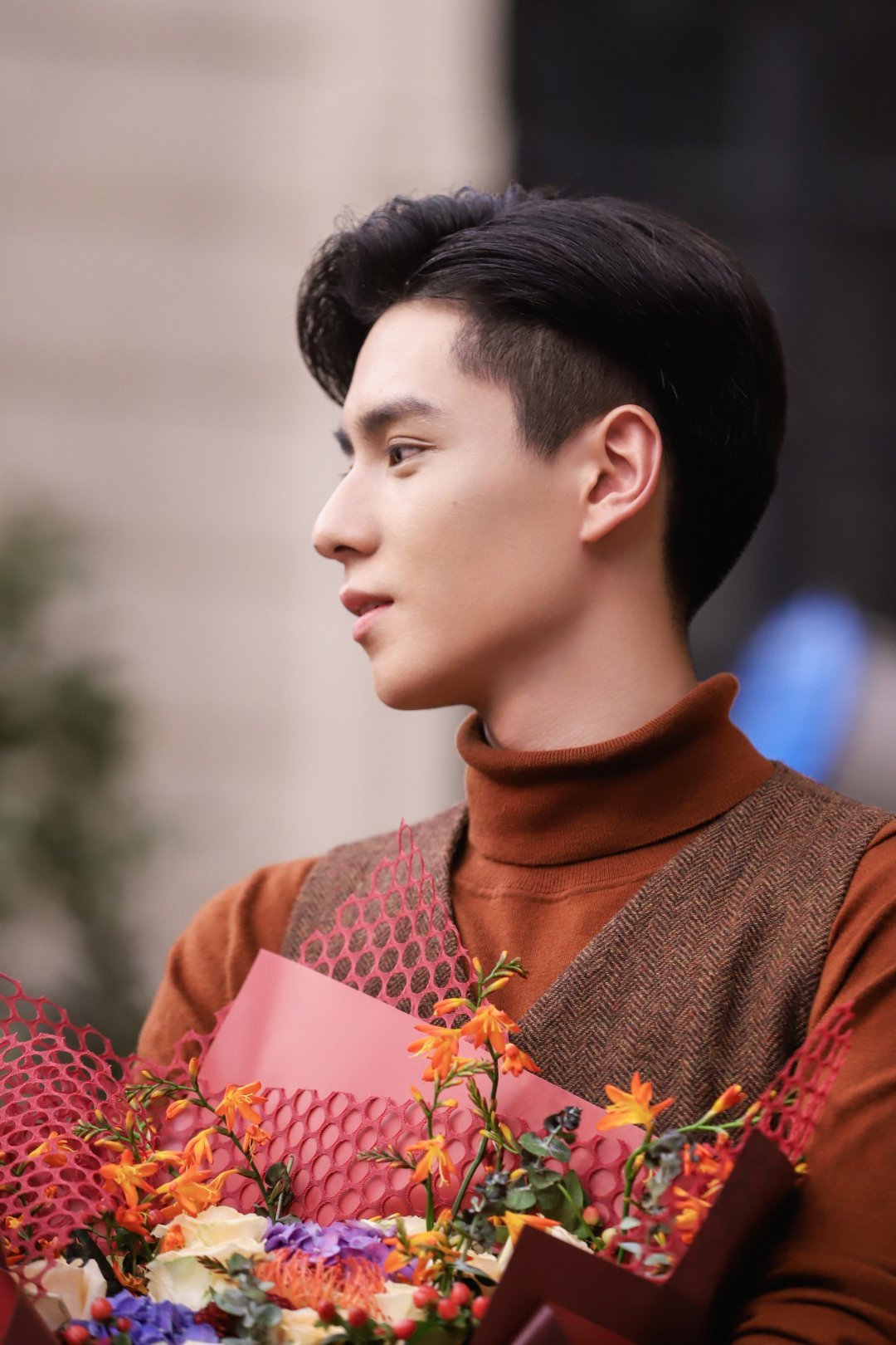 从春意盎然到炎炎夏日,历经117天的拍摄,恭喜路垚顺利杀青