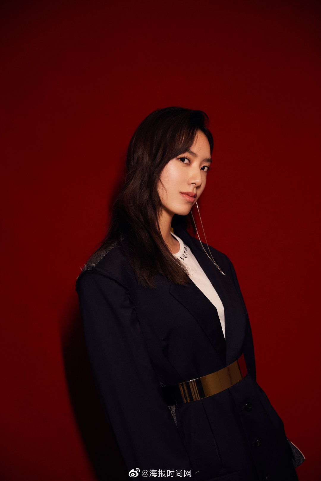 今日青年演员 @孙嘉灵儿_ 一袭帅气oversize黑色西装亮相金鸡百花电影