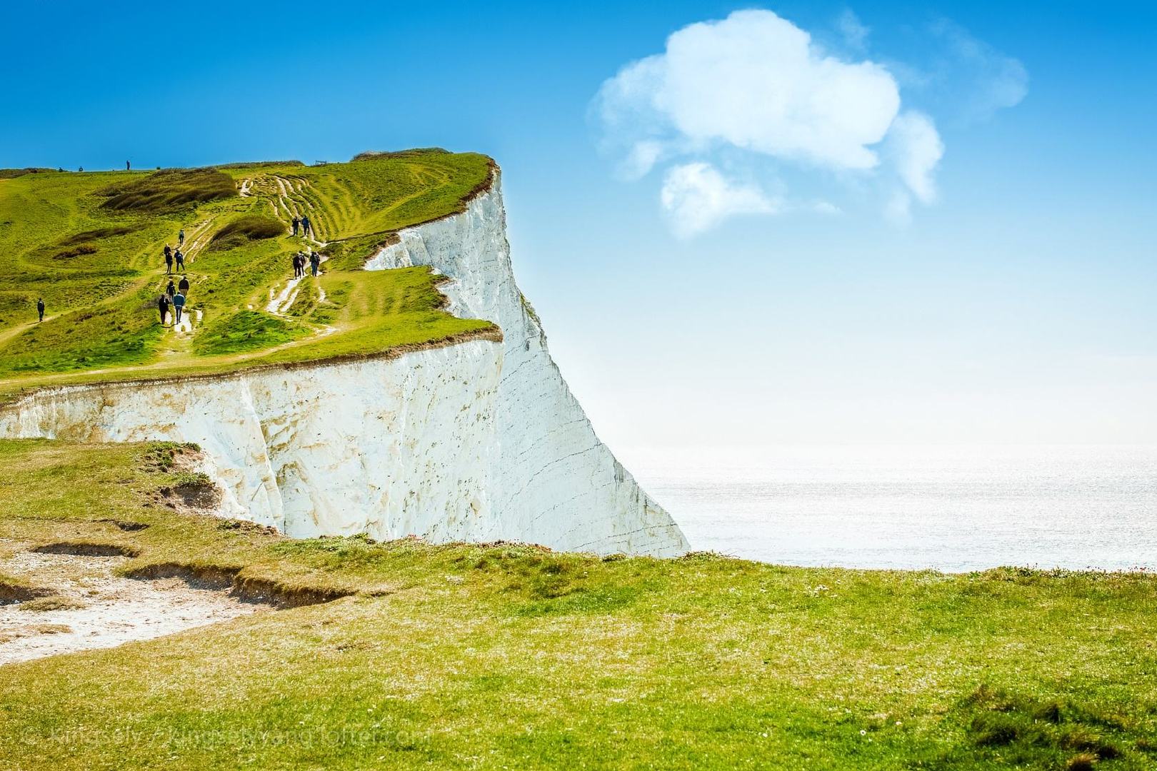 英国多佛白崖,像不像抹茶蛋糕