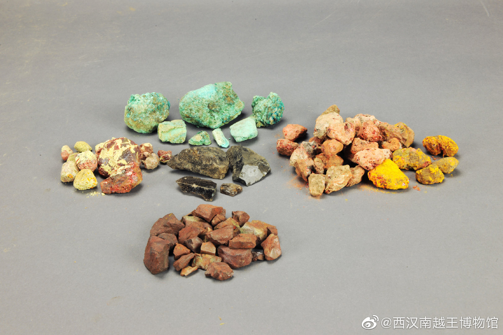 南越王墓出土的绿松石相关文物|绿松石|南越王墓|铜带钩|棺室|耳室_新浪新闻